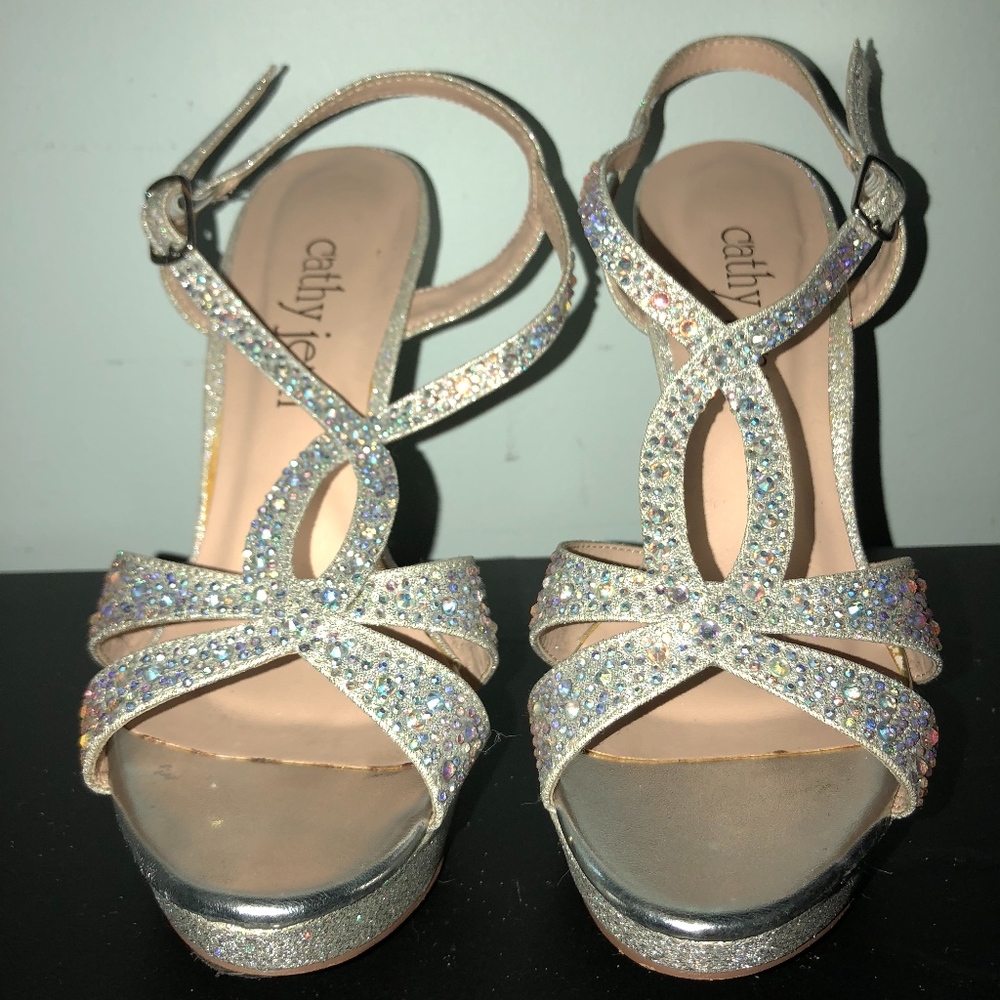 Heels - Picture 3 of 5